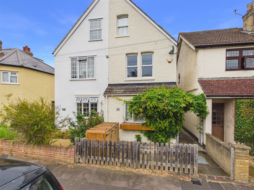 Property photo 1 of 16
