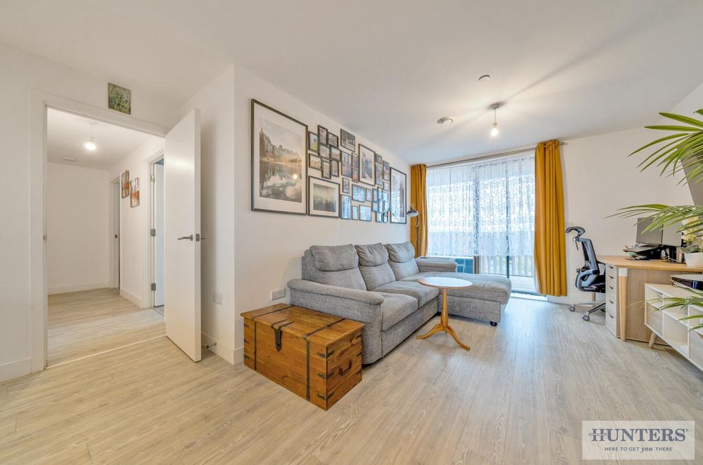 Property photo 2 of 23 80A843E6-Fe14-4d51-8362-2Ccf20A11Db2.Jpg