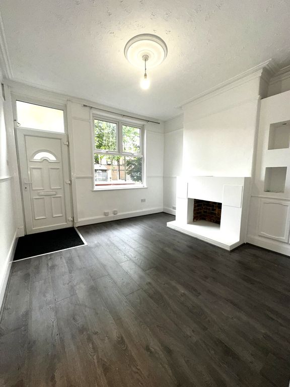 Property photo 3 of 24