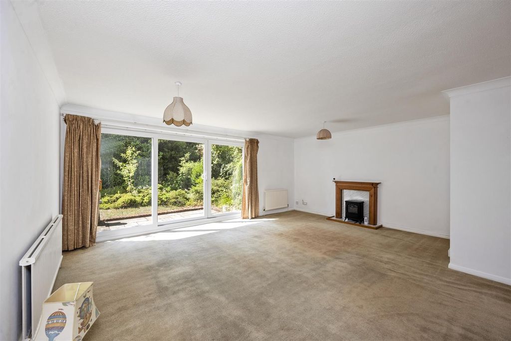 Property photo 2 of 22