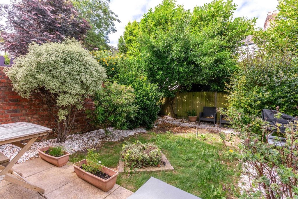 Property photo 3 of 18 Picture No. 08