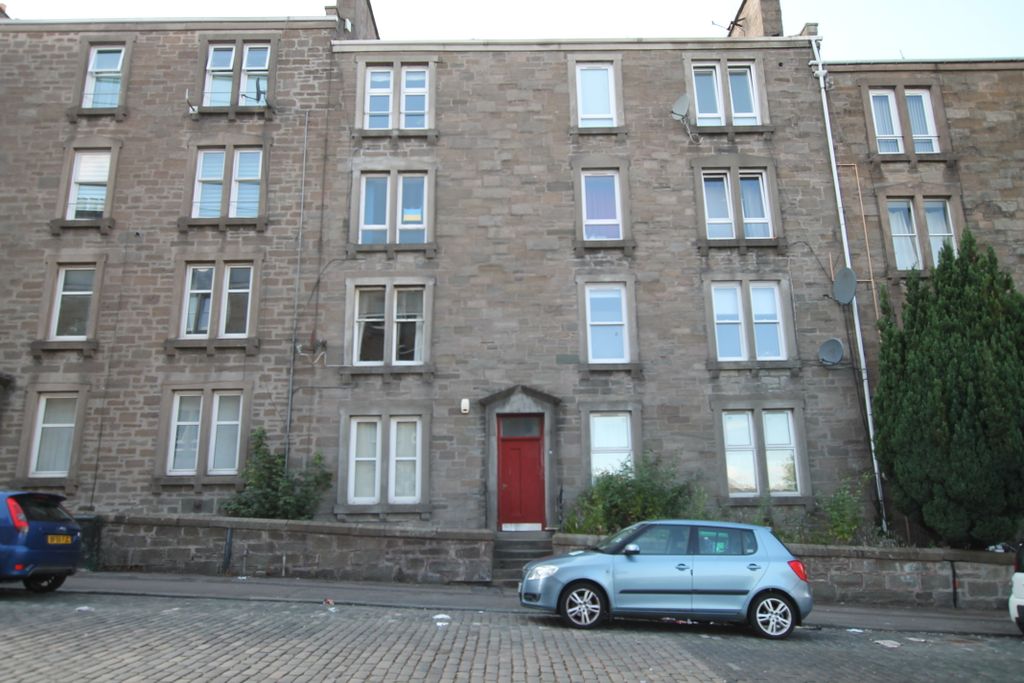 Property photo 1 of 1