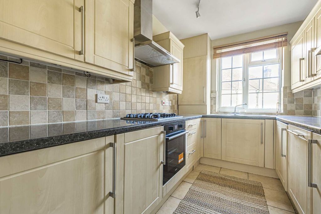 Property photo 2 of 4