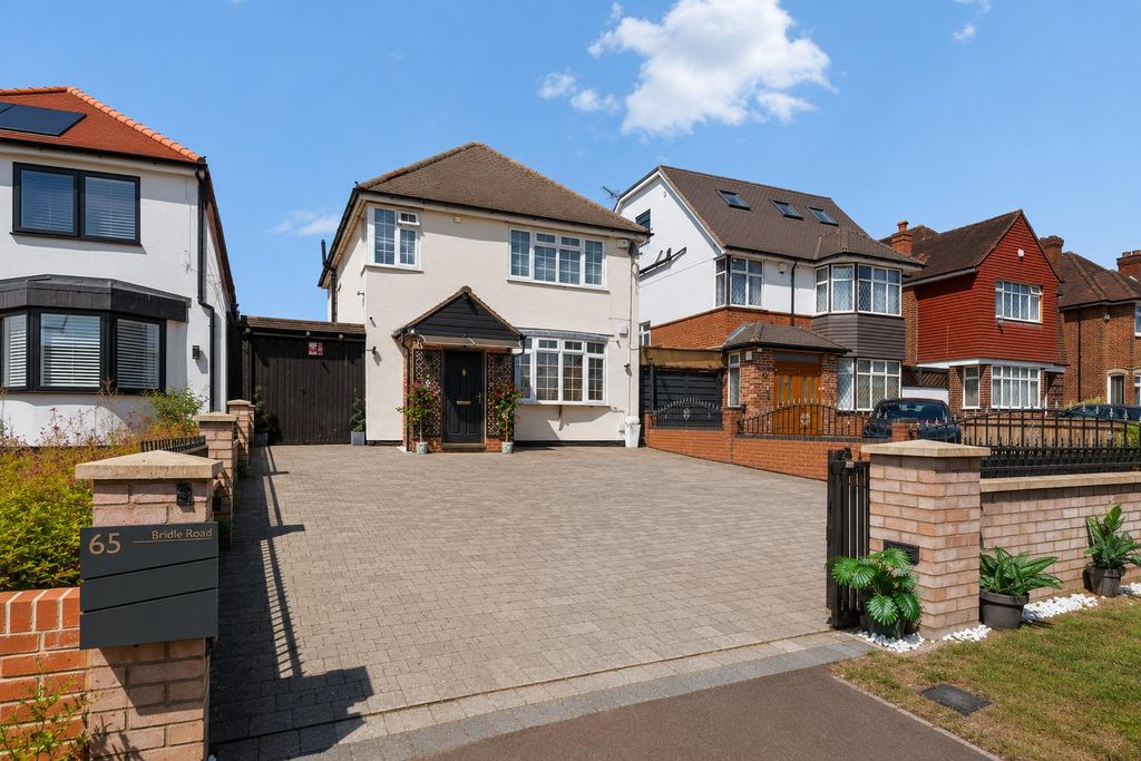 Property photo 1 of 19
