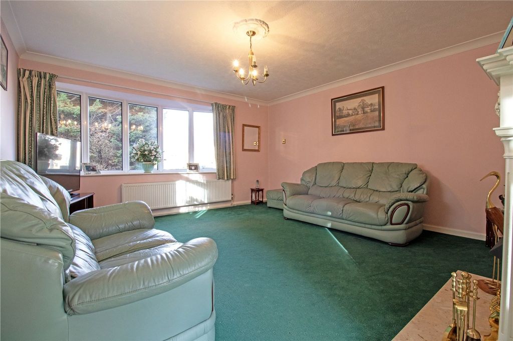 Property photo 3 of 18 Picture No. 02