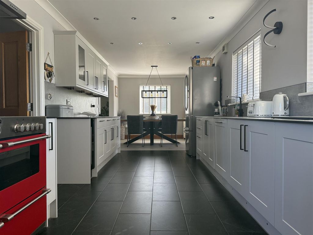 Property photo 3 of 37 Img_0369.Jpg