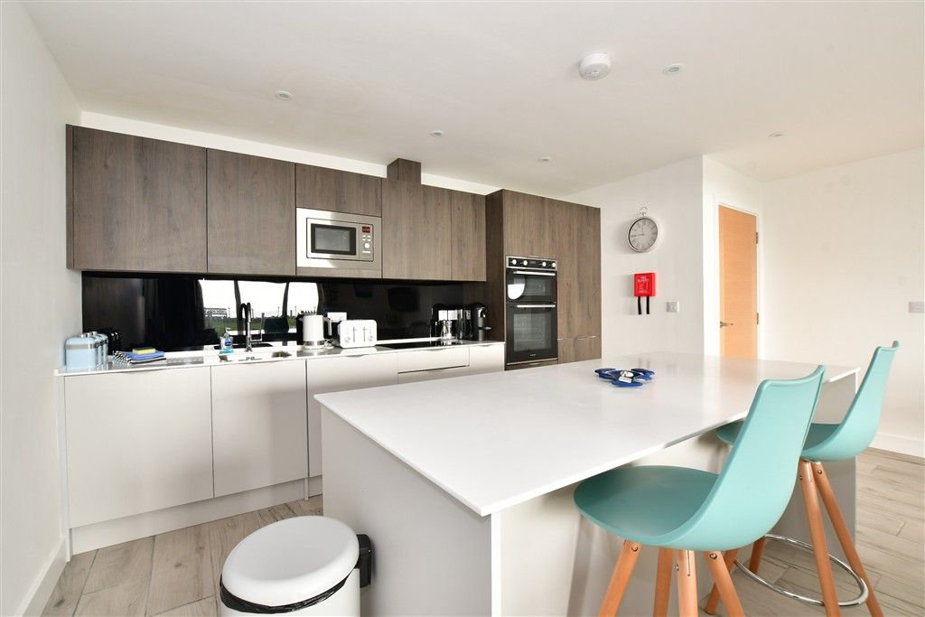 Property photo 3 of 11 Kitchen/ Living Room