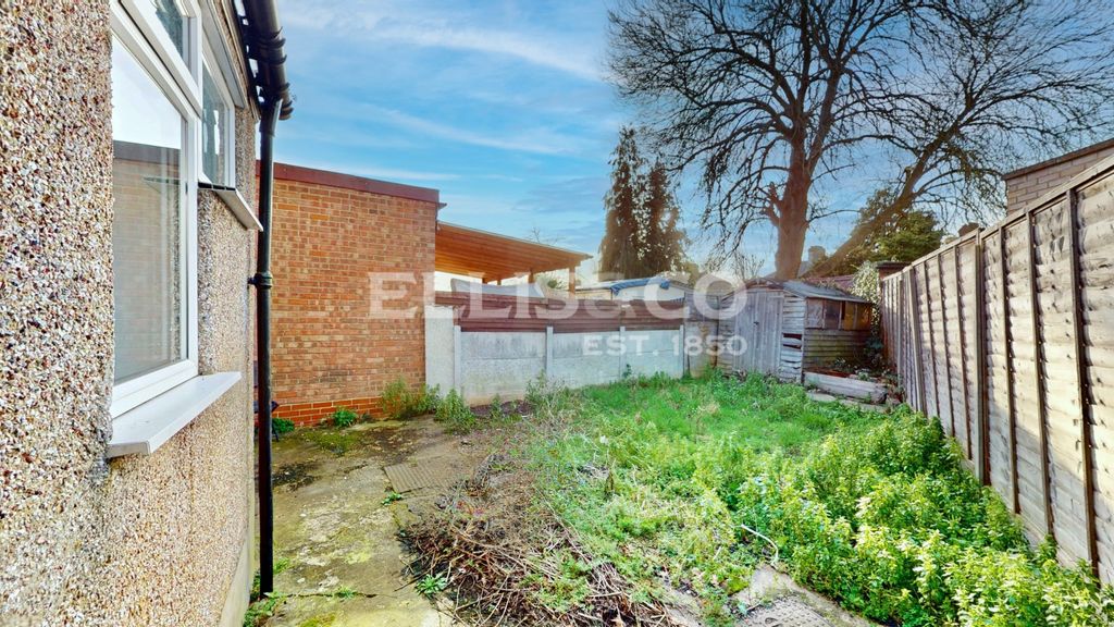 Property photo 3 of 21 Picture No. 06