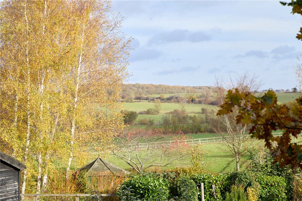 Property photo 2 of 13 Picture No. 24