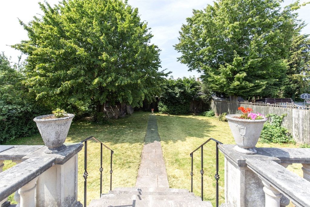 Property photo 2 of 26 Picture No. 04
