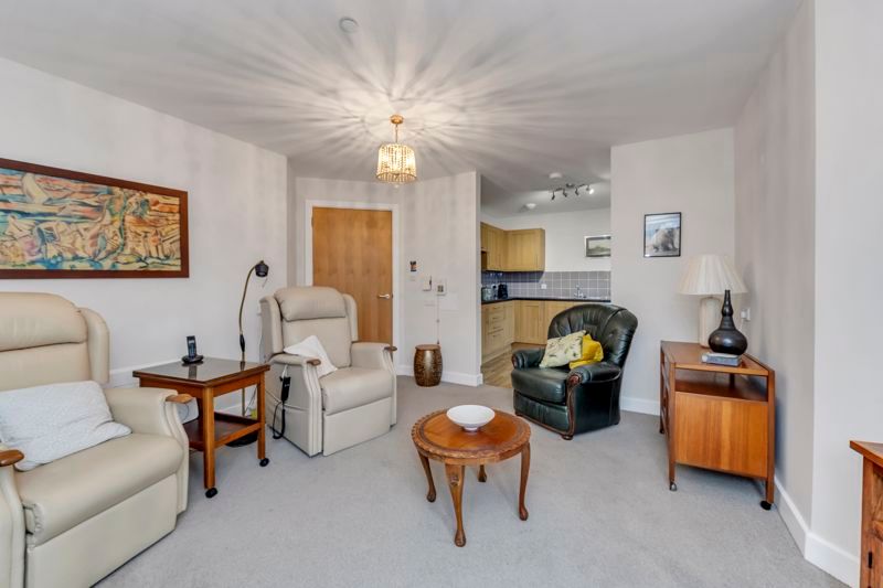 Property photo 3 of 14 Sitting Room