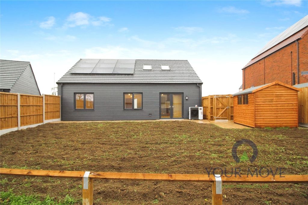 Property photo 3 of 21 Garden