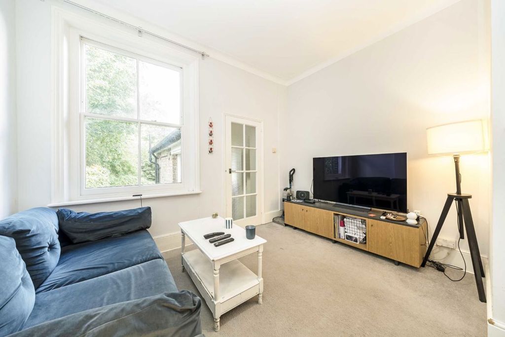 Property photo 3 of 7