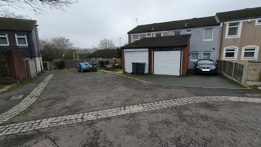 Property photo 3 of 24