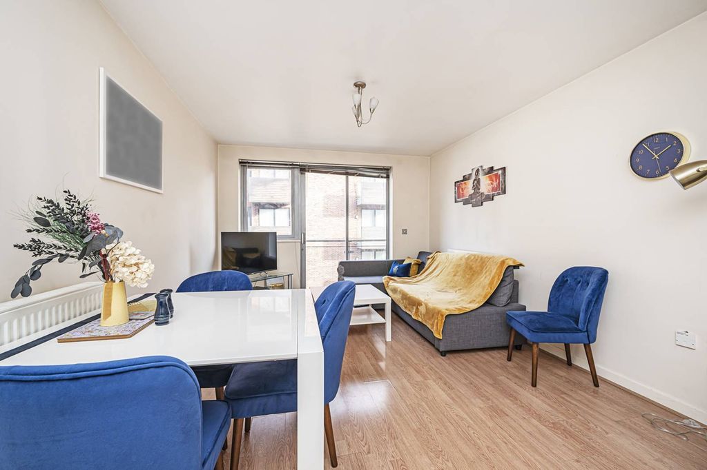 Property photo 1 of 7