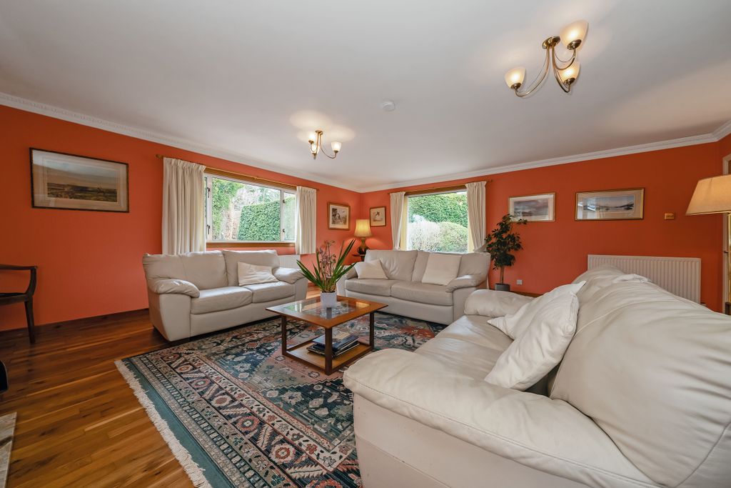 Property photo 3 of 26