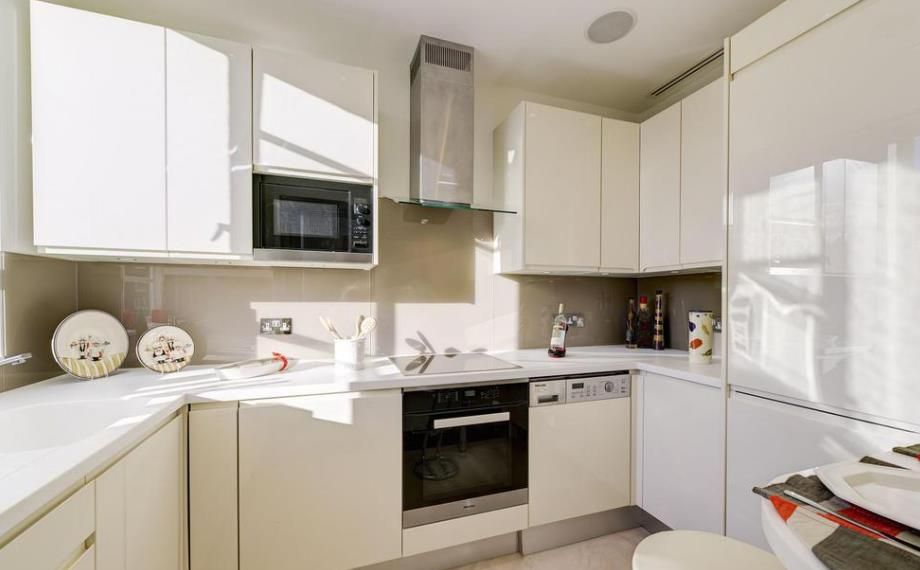 Property photo 3 of 5 86 Albion 3 11.09.Png