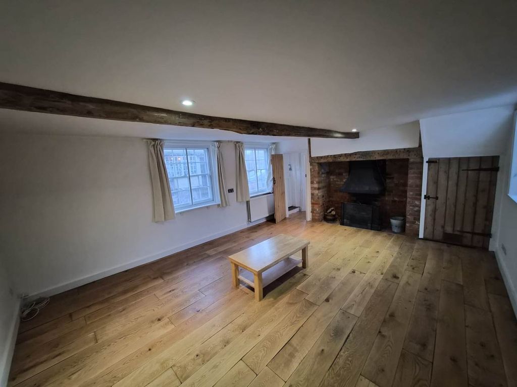 Property photo 3 of 19 High St Ashwell (16)