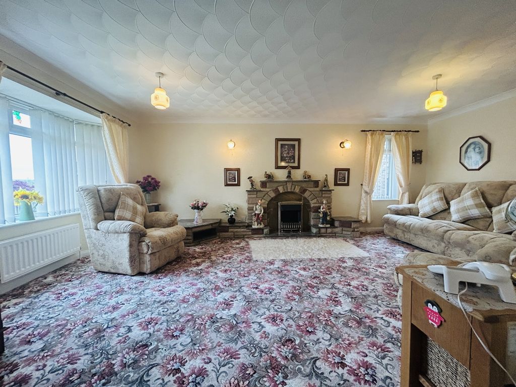 Property photo 2 of 17 Img_2874