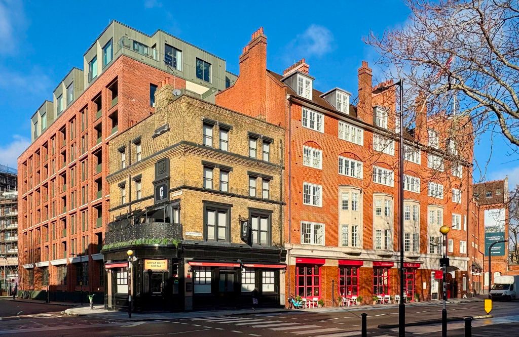 Property photo 1 of 6