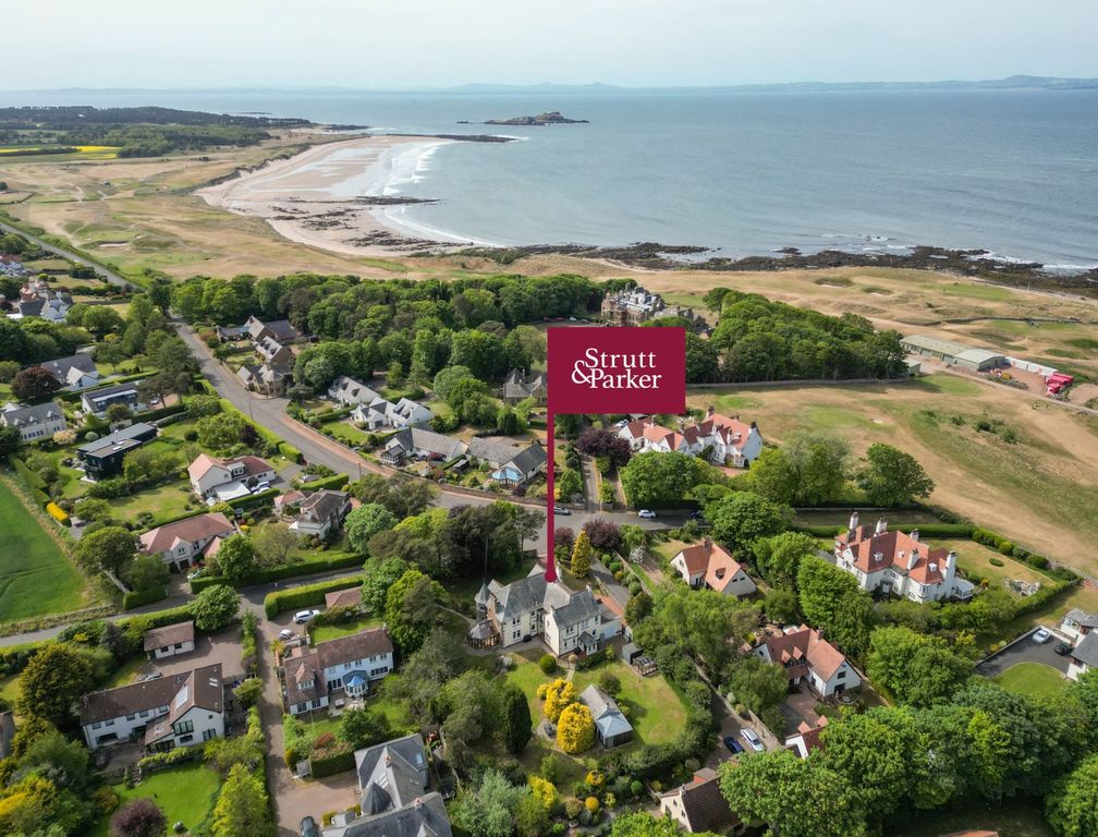 Property photo 2 of 34 House, Coast &amp; Beach