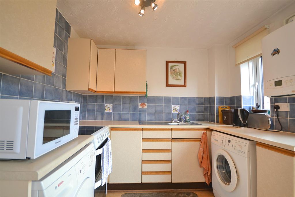 Property photo 3 of 10 6 (64).Png