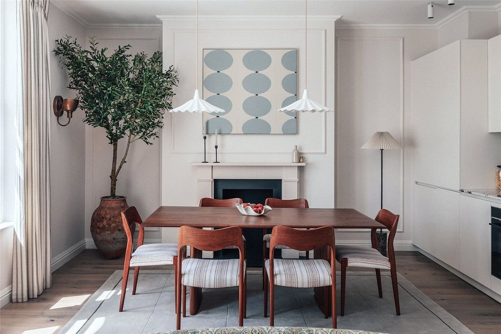 Property photo 1 of 15 Dining Space