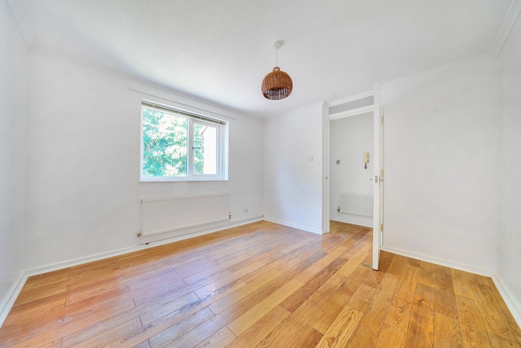 Property photo 3 of 16 Picture No. 08