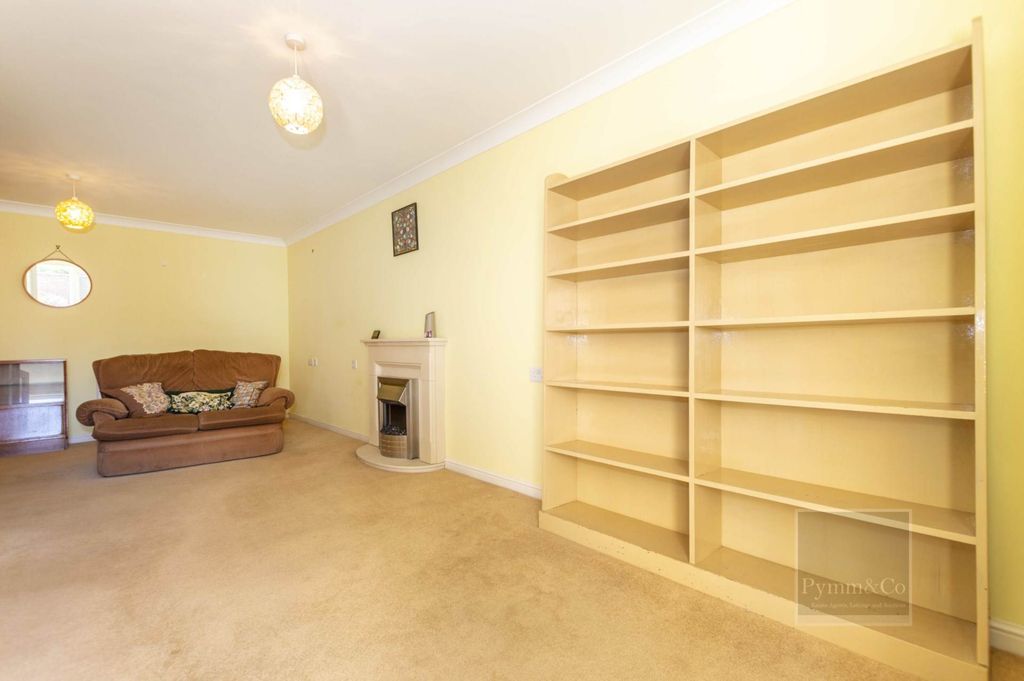 Property photo 3 of 10