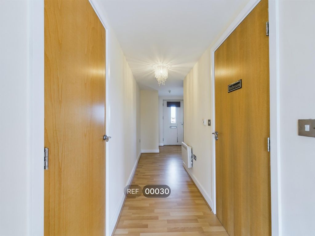 Property photo 3 of 16 Hallway