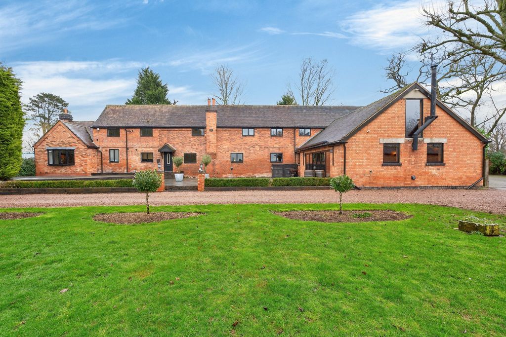 Property photo 1 of 33