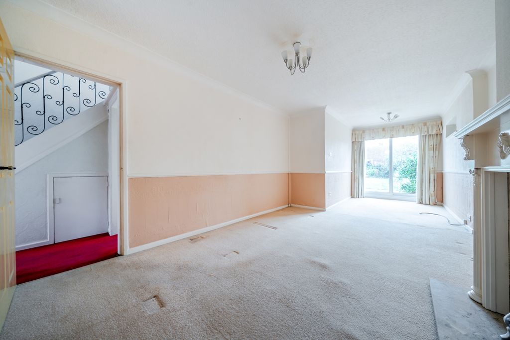 Property photo 2 of 15 Rear Reception Room