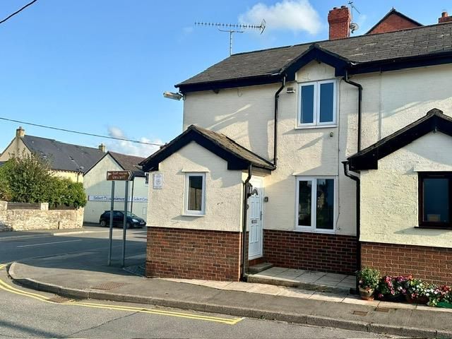 Property photo 1 of 16 Bdab139c-3d83-462B-A523-163Ca83d75F8.Jpg