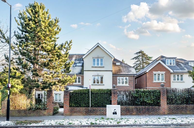 Property photo 1 of 17 Photo 18