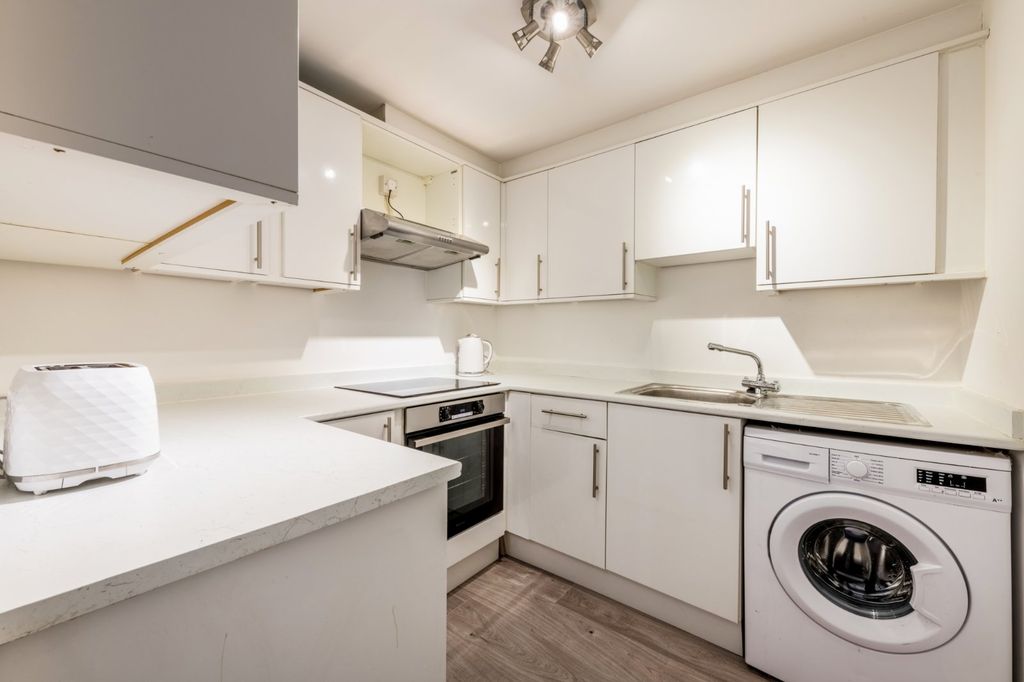 Property photo 2 of 11 Picture No. 11