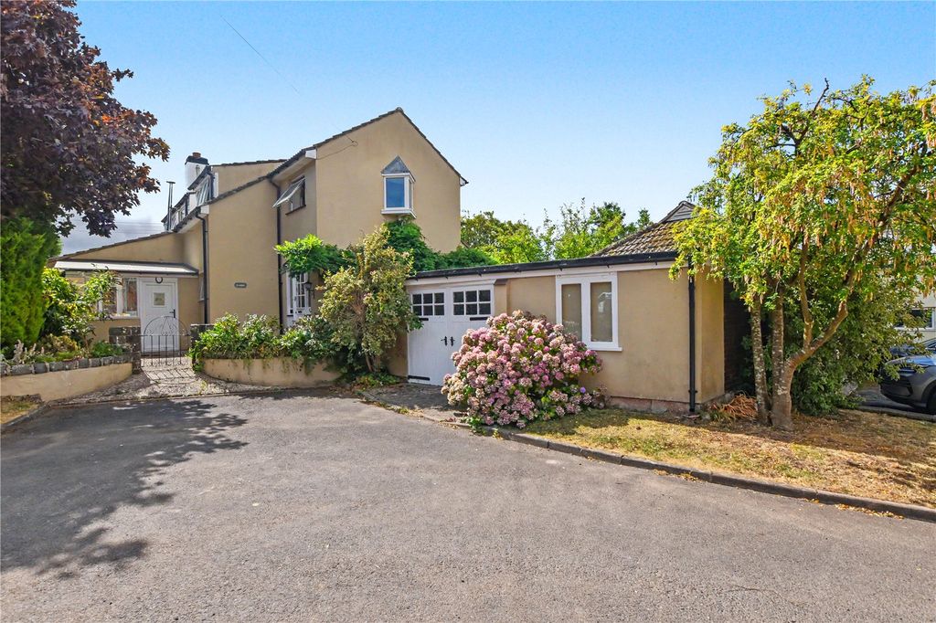 Property photo 1 of 35 Picture No. 01