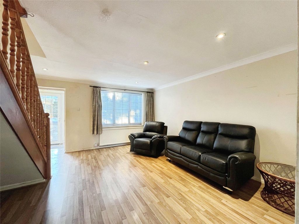 Property photo 2 of 7 Picture No. 05