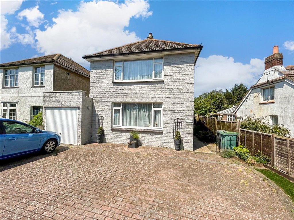 Property photo 1 of 14 Front Aspect