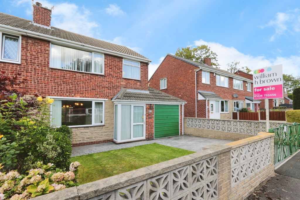 Property photo 2 of 16