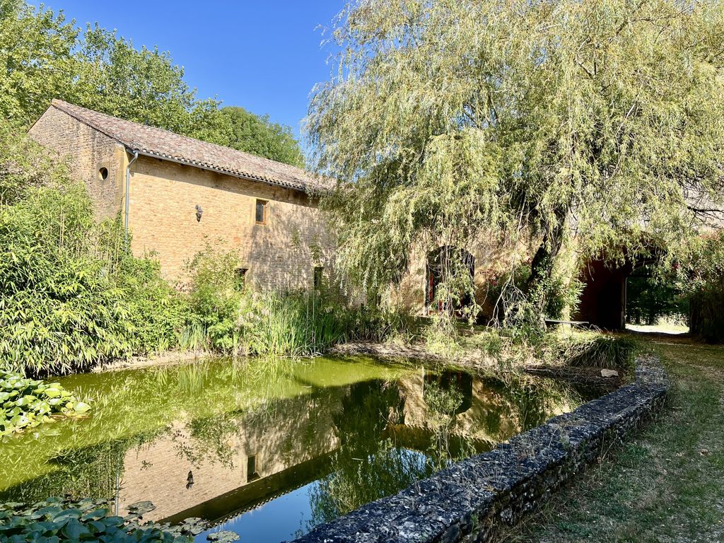 Property photo 1 of 26