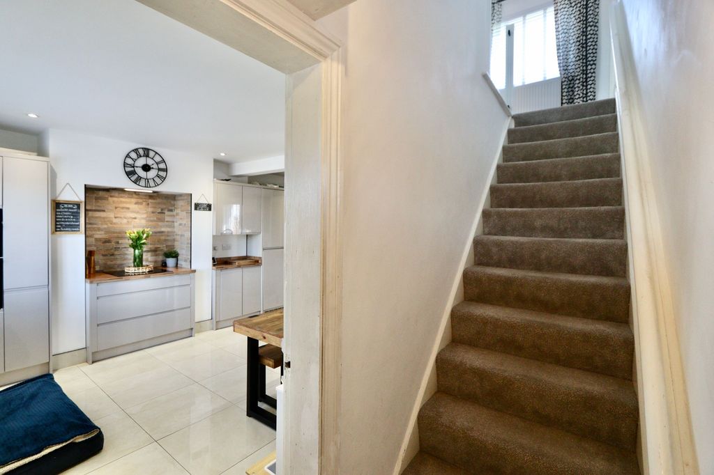 Additional image 7 of 3 bed terraced house for saleTreowen Road, Newbridge NP11