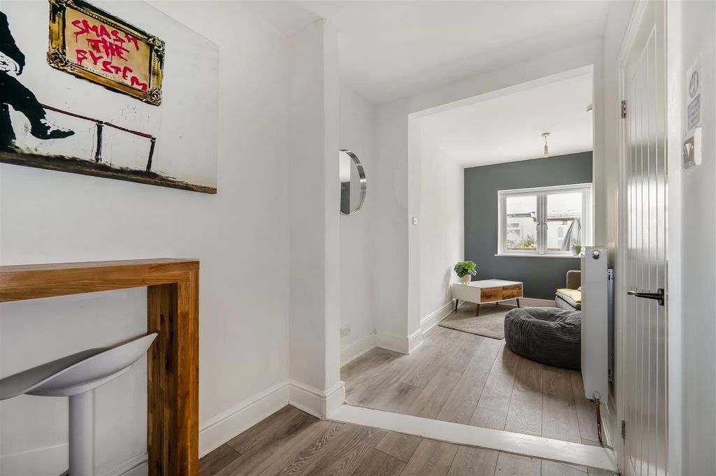 Property photo 3 of 34 Main Reception.Jpg