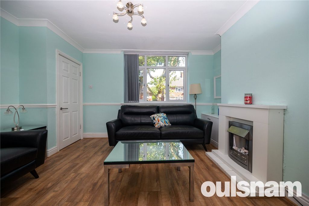 Property photo 3 of 17 Picture No. 15