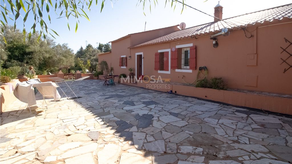 Property photo 2 of 36