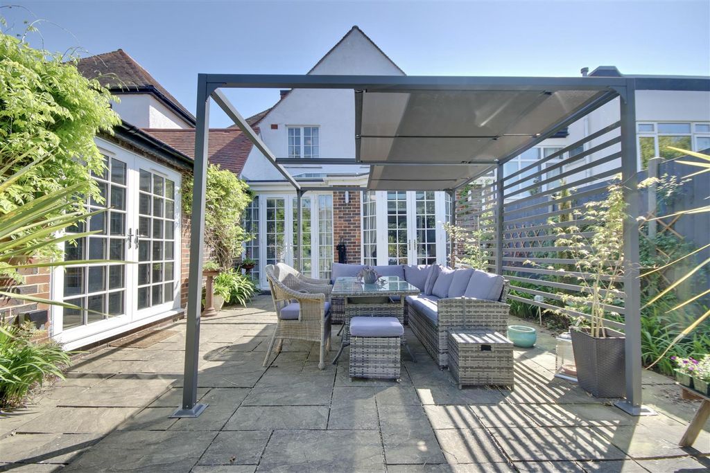 Additional image 33 of 5 bed detached house for saleBrecon Avenue, Portsmouth PO6