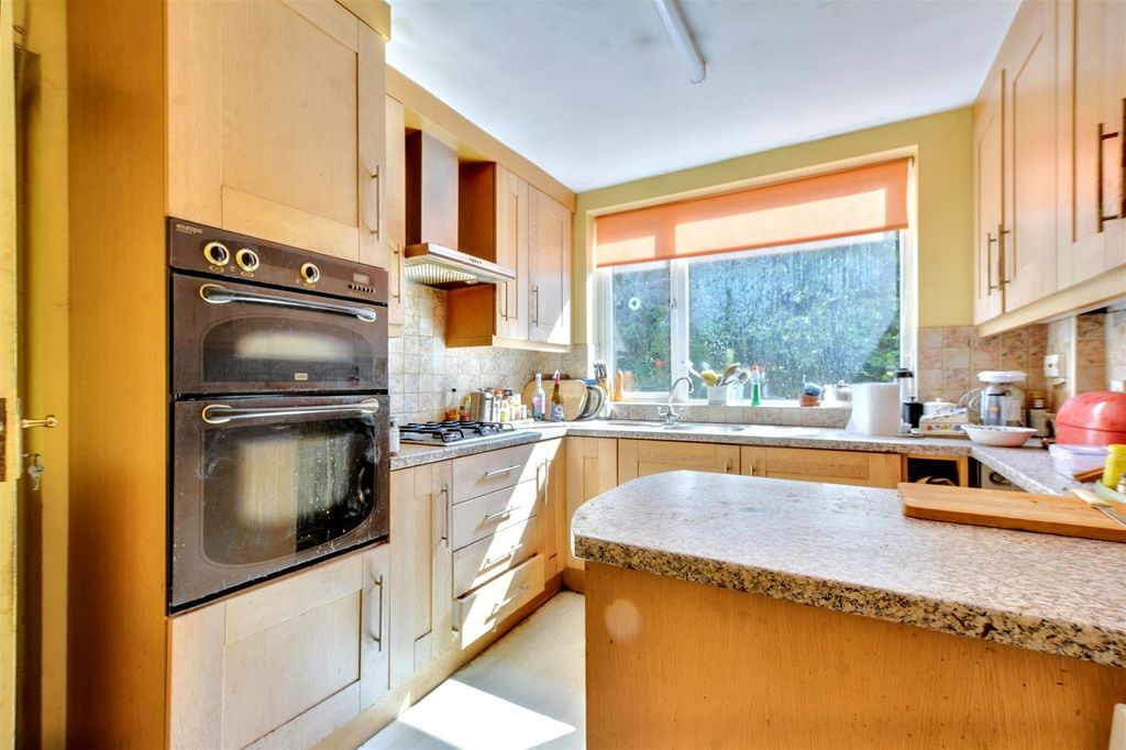 Property photo 2 of 13 Kitchen_1.Jpeg