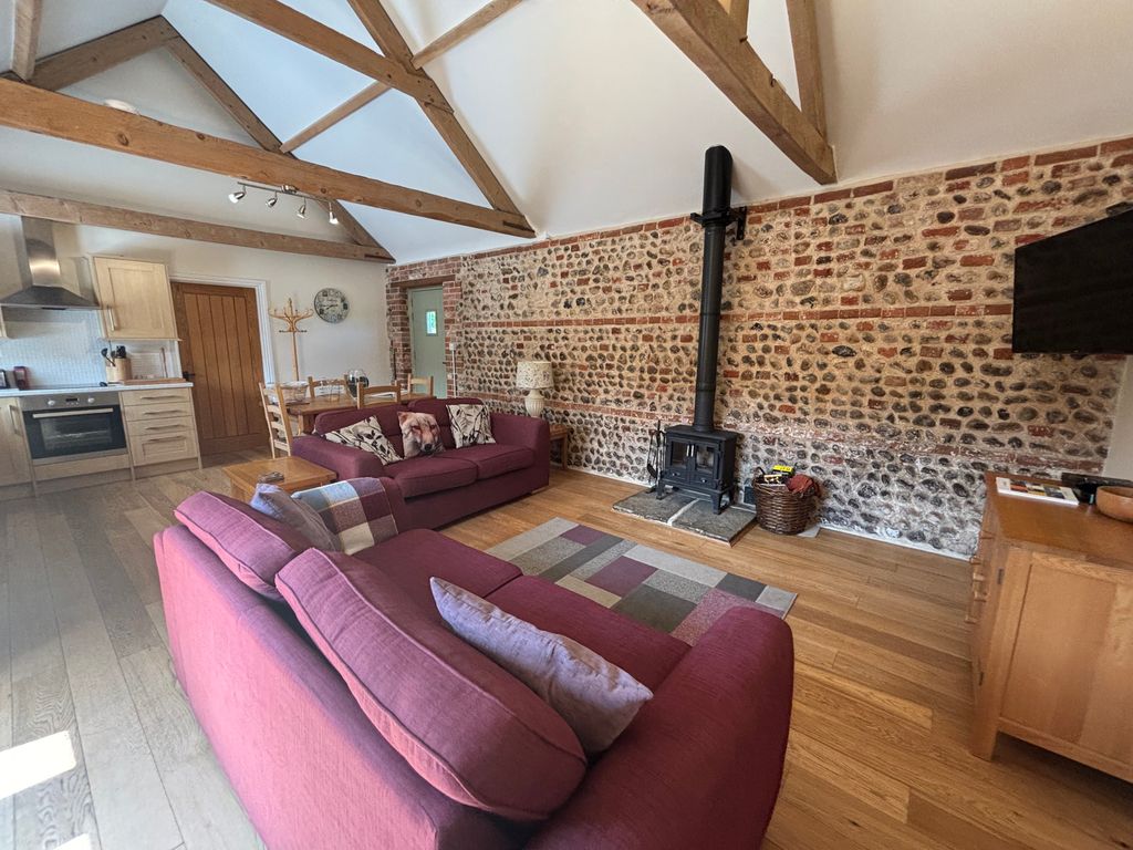Property photo 3 of 11 Image