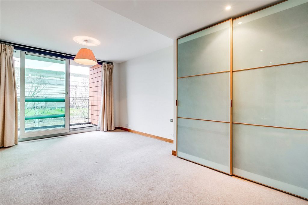 Property photo 2 of 3