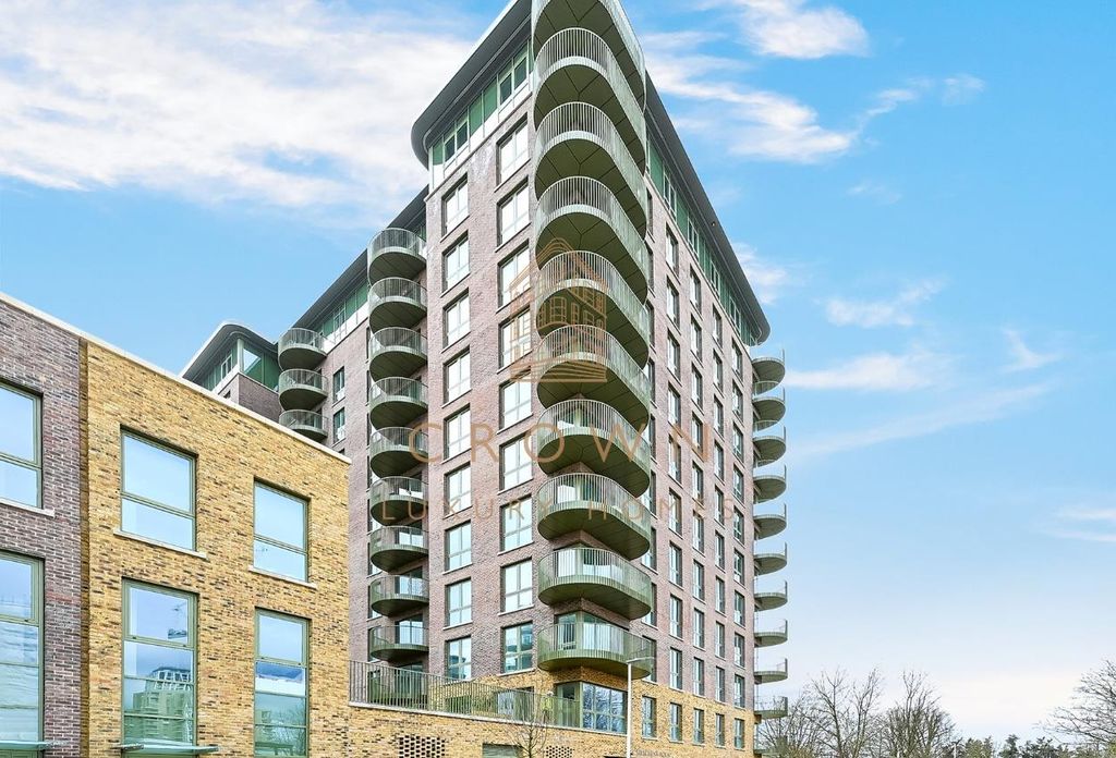 Property photo 3 of 10 Cairncross House - Kbv20305 (10).Jpg