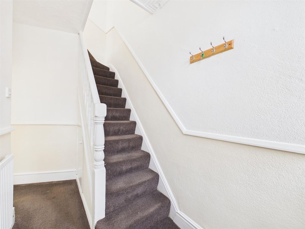 Property photo 2 of 27 Cam03844G0-Pr0402-Still001.Jpg